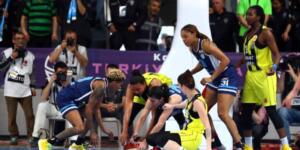Kadınlar Türkiye Kupası nda şampiyon Fenerbahçe Öznur Kablo