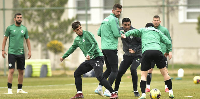 Konyaspor, Fenerbahçe hazırlıklarını sürdürüyor