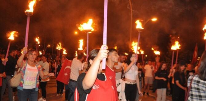30 Ağustos Zafer Bayramında Seydişehir’de fener alayı düzenlendi